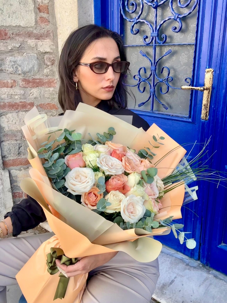 Renkli Gül Buketi