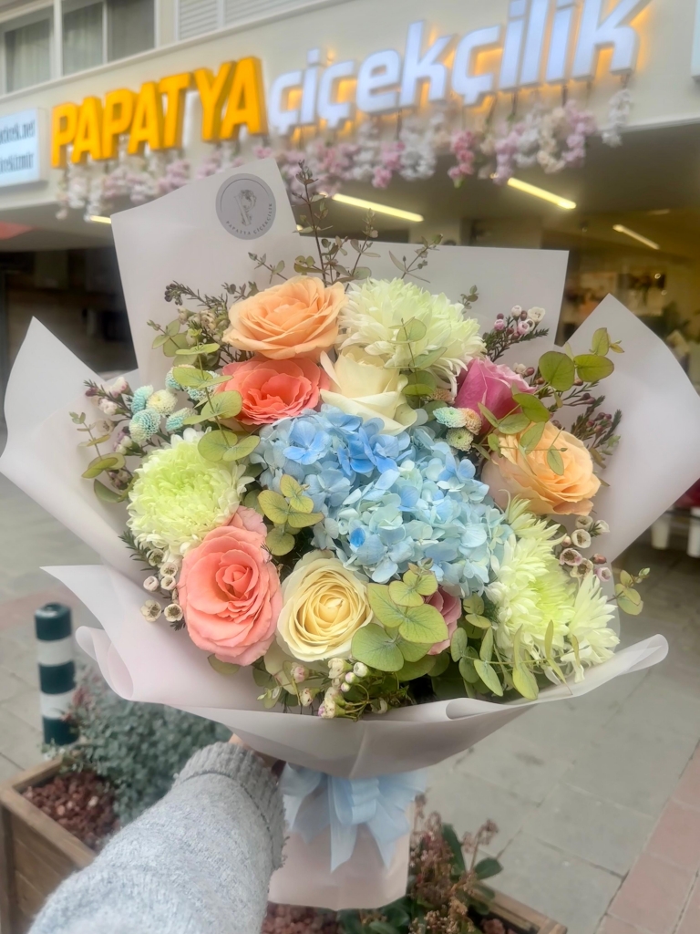 Ortanca & Gül Buketi