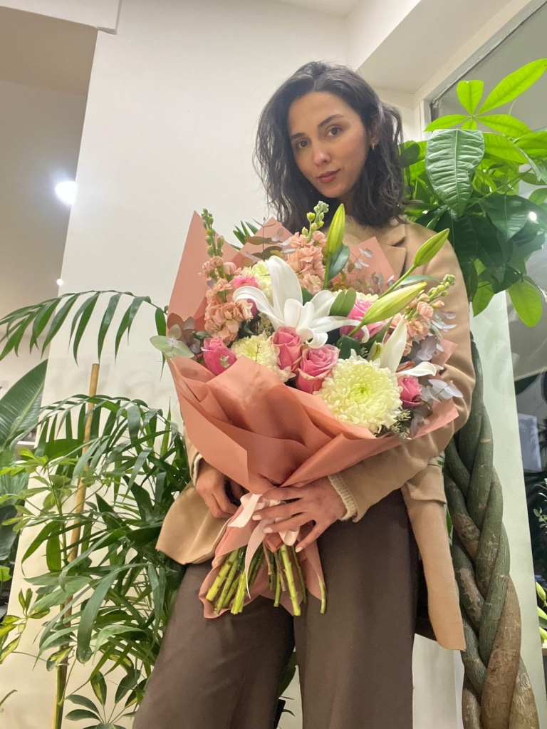 Lilyum Şebboy Gül Buketi