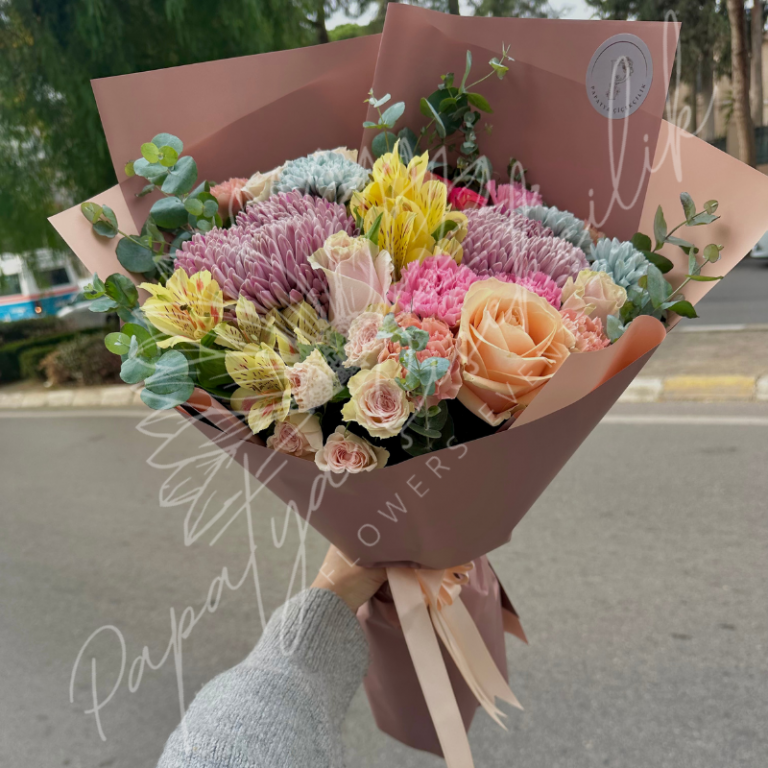 Gül Anastasia Karışık Mevsim Buketi