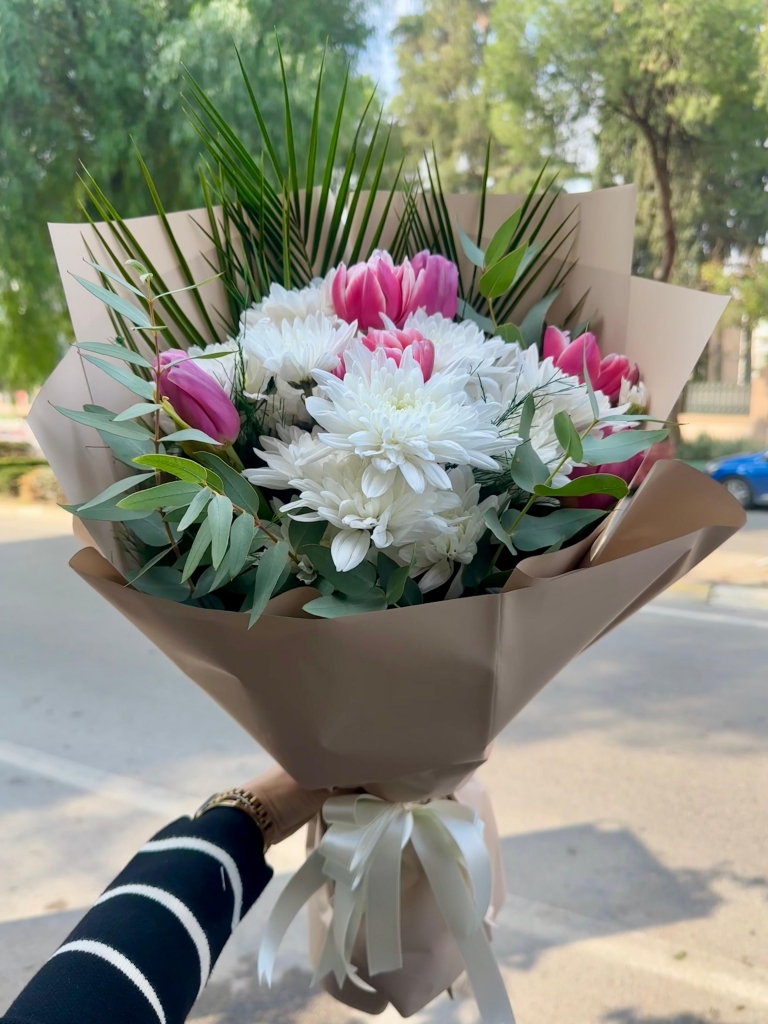 Lale ve Papatya Buketi